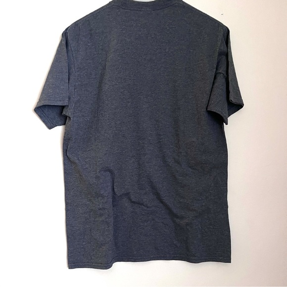 Port & Company Gray Graphic T-Shirt Size Medium Like New - Picture 3 of 5